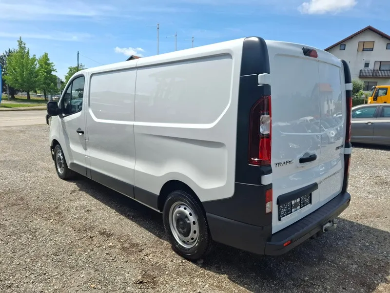 renault trafic 2.0 dci*130ks*klima*park.kamera*kuka za vuču* - slika 9