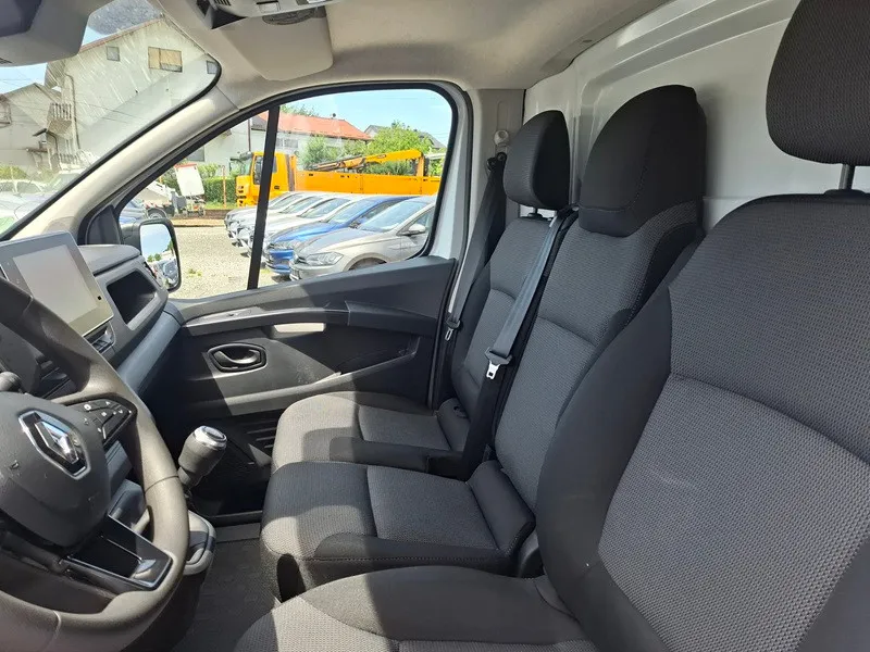 renault trafic 2.0 dci*130ks*klima*park.kamera*kuka za vuču* - slika 13