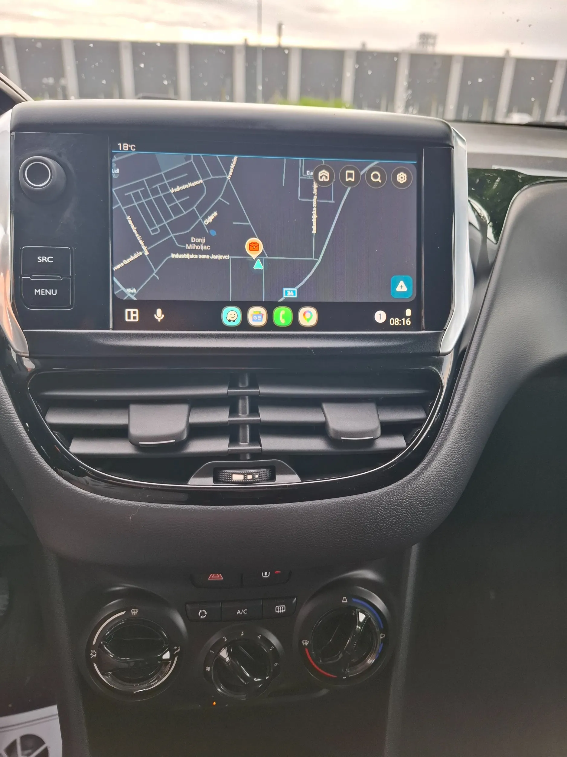 peugeot 208 1.6 bluehdi (2018) reg 4/2027, 150.000 km, bez ulaganja - slika 3