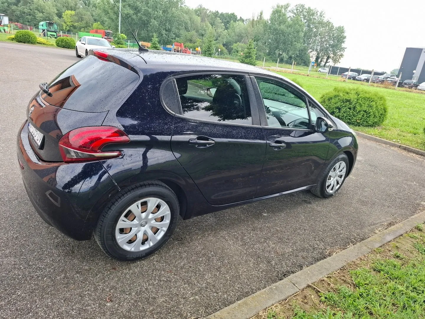 peugeot 208 1.6 bluehdi (2018) reg 4/2027, 150.000 km, bez ulaganja - slika 8