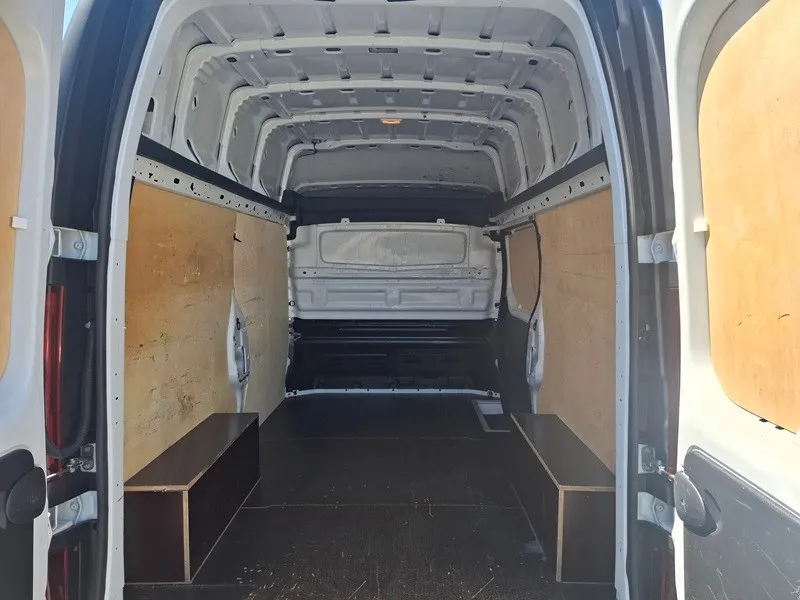 renault trafic 2.0 dci*150ks*klima*krovni nosači* - slika 8