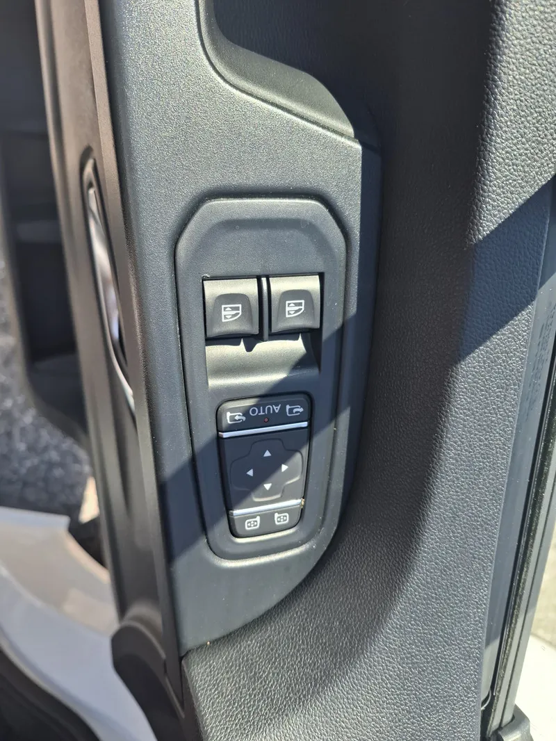 renault trafic 2.0 dci*150ks*klima*krovni nosači* - slika 10