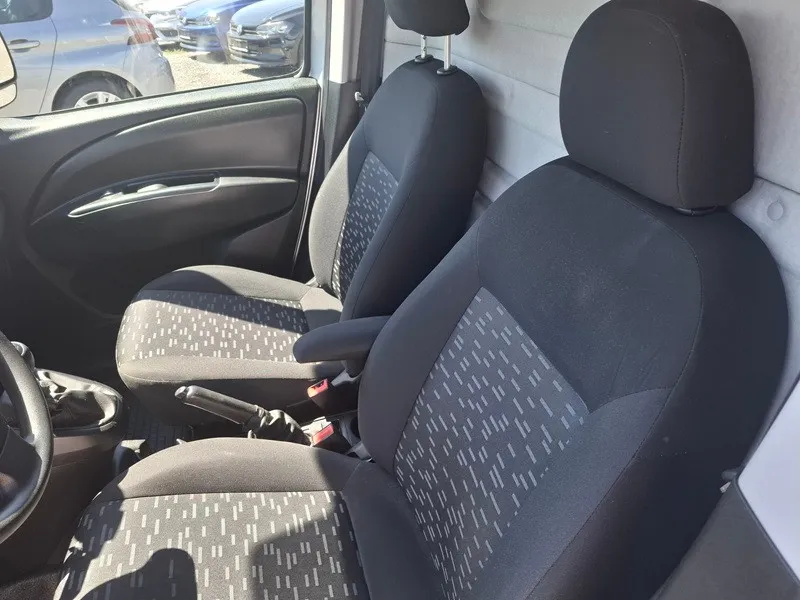 opel combo 1.6 cdti*klima*navigacija* - slika 10