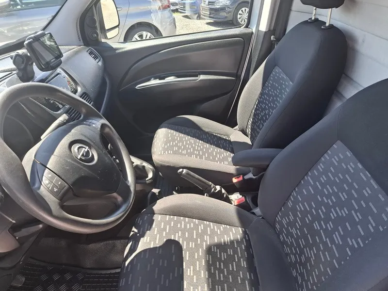opel combo 1.6 cdti*klima*navigacija* - slika 11