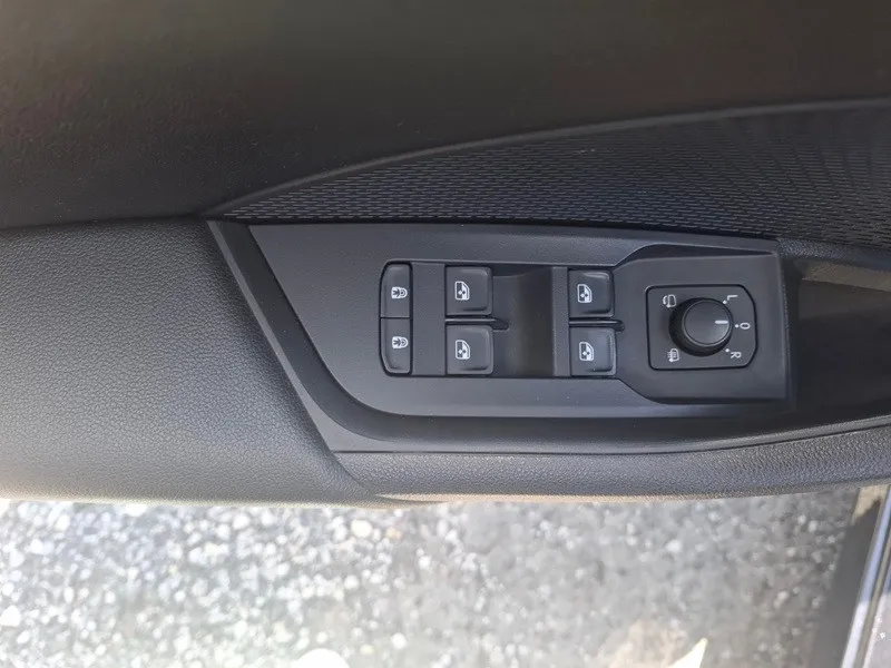 škoda octavia 2.0 tdi*150ks*klima*navigacija*panorama* - slika 8