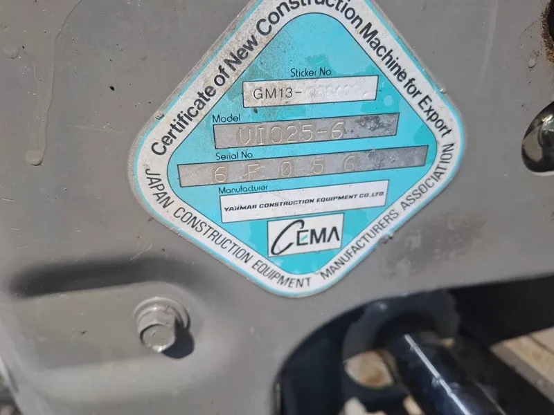 mini bager yanmar vio25-6cr - slika 14