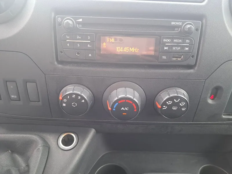 renault master 2.3 dci*145ks*8+1*klima* - slika 17