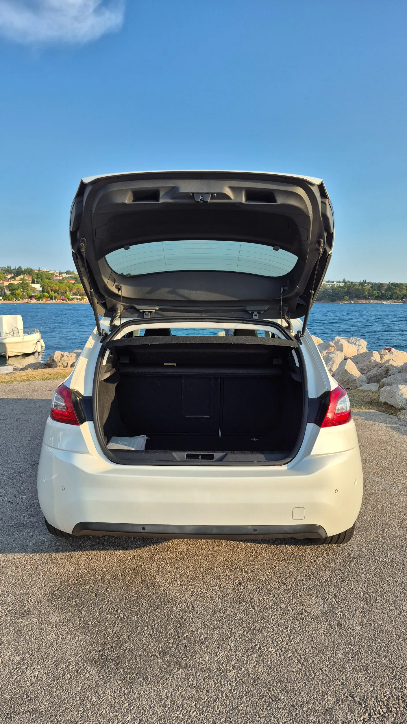 peugeot 308 1.6 thp allure 156 ks – 2013. – panorama – navigacija - slika 17