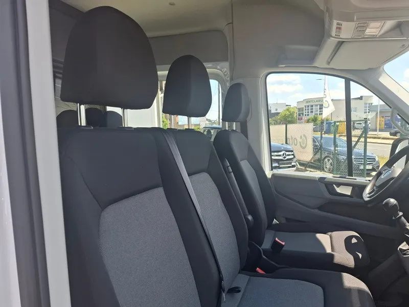 volkswagen crafter 2.0 tdi*140ks*6+1*klima*kuka za vuču* - slika 13