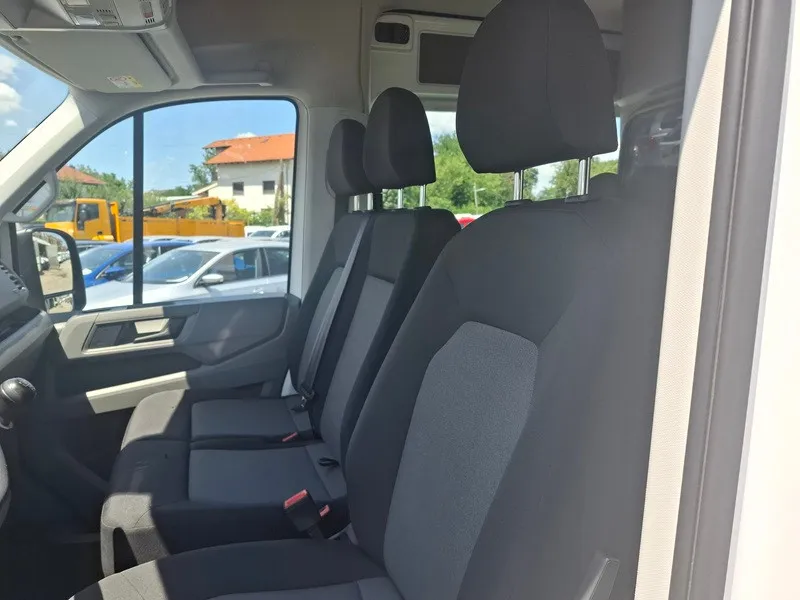 volkswagen crafter 2.0 tdi*140ks*6+1*klima*kuka za vuču* - slika 11