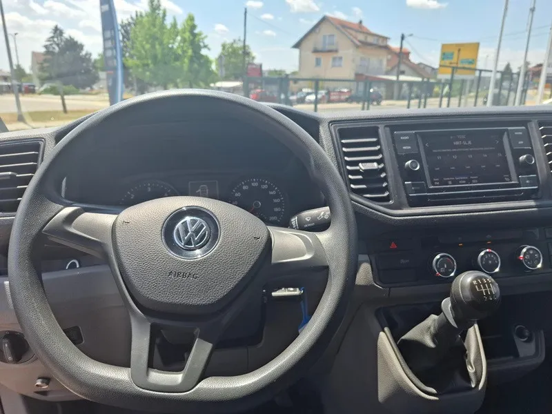 volkswagen crafter 2.0 tdi*140ks*6+1*klima*kuka za vuču* - slika 15