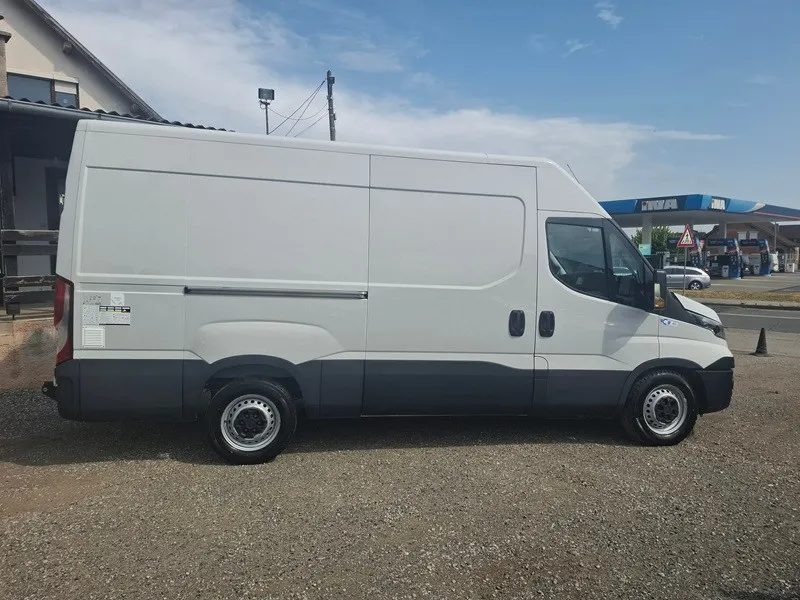 iveco daily 35s14*136ks*utovarna rampa*klima* - slika 4