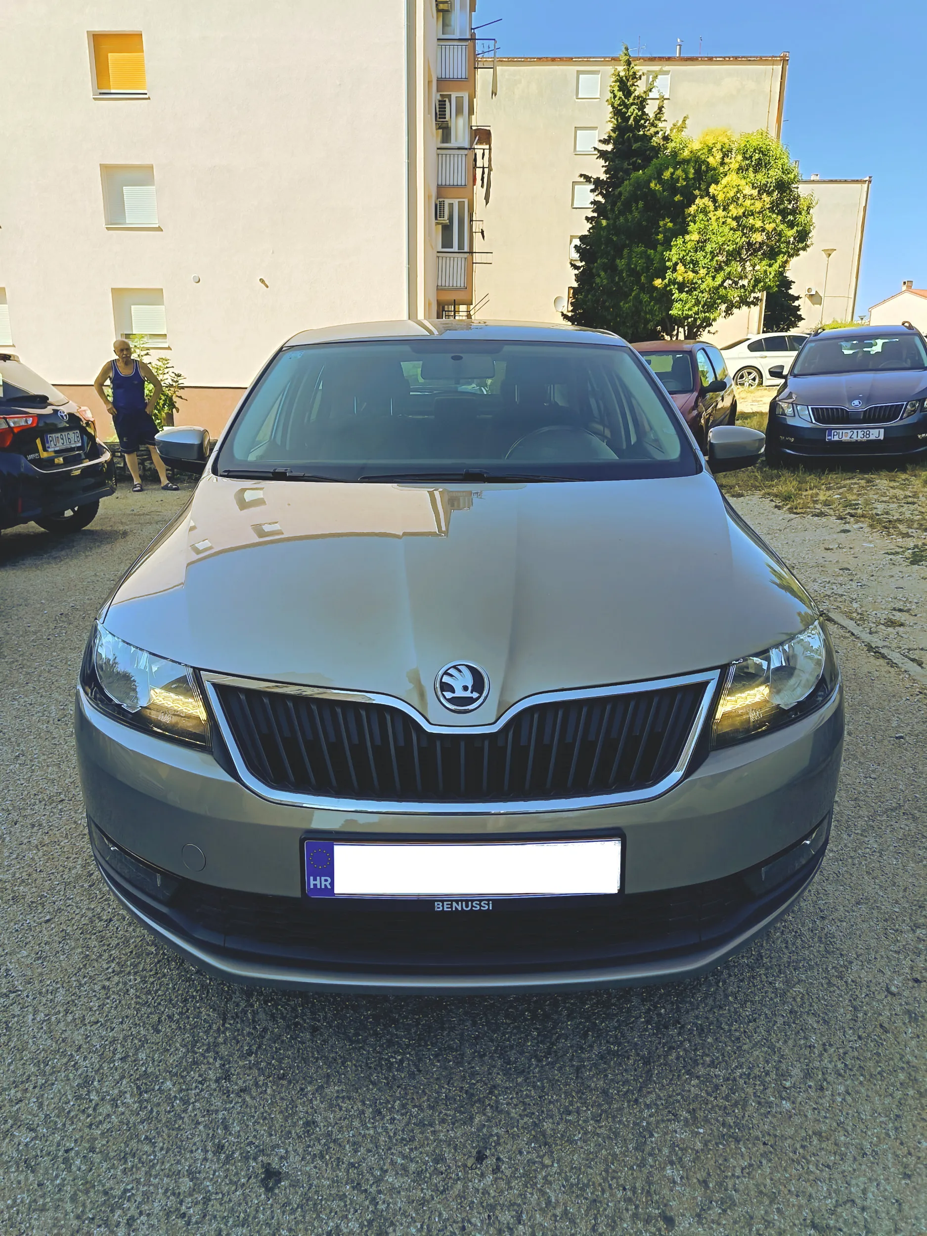 prodajem škodu rapid 2018. godište sa samo 76.500 km! - slika 4