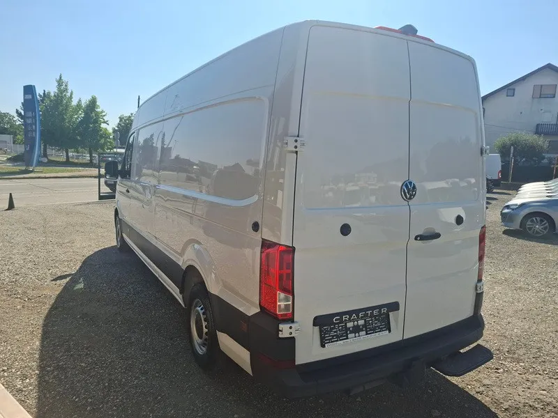 volkswagen crafter 2.0 tdi*177ks*automatik*klima*navigacija* - slika 9