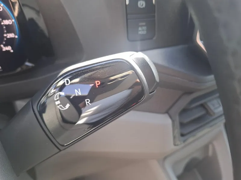 volkswagen crafter 2.0 tdi*177ks*automatik*klima*navigacija* - slika 14