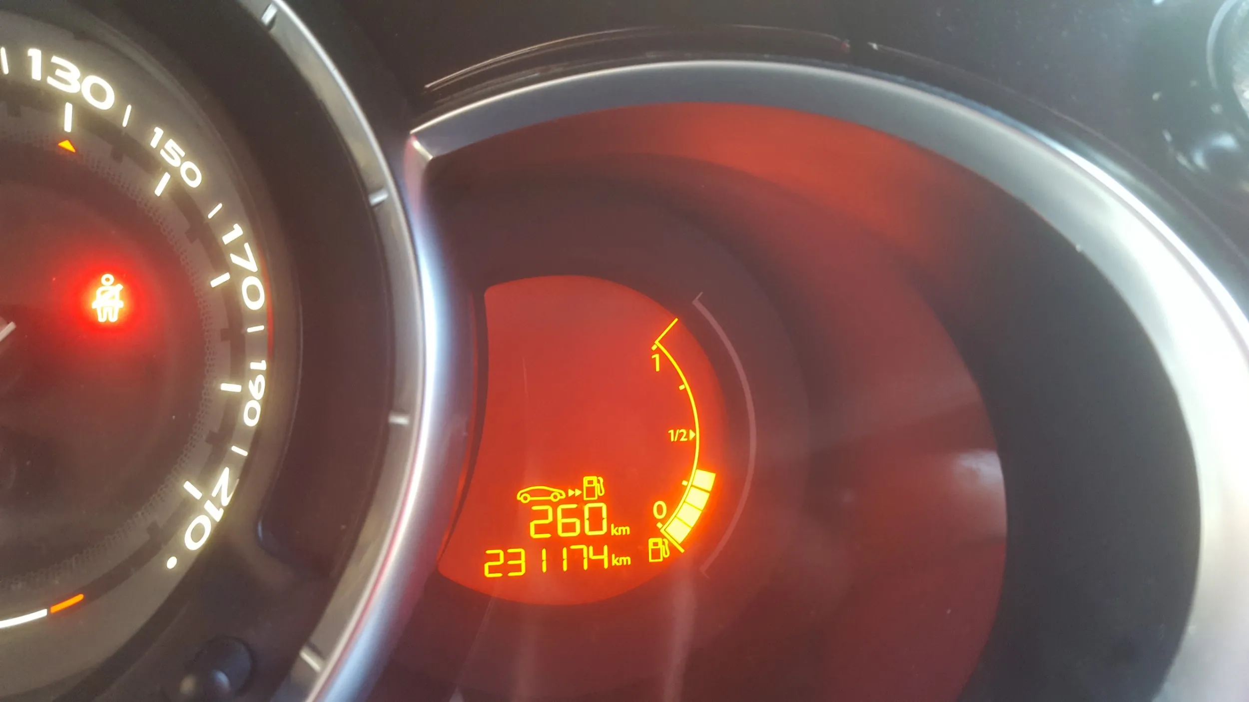 citroen ds3 1.6 hdi - slika 2