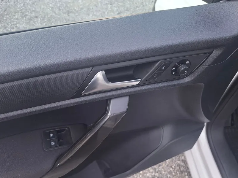 volkswagen caddy 2.0 tdi*maxi*n1-teretni*5sjedala*klima* - slika 9