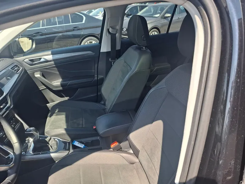 volkswagen t-roc 2.0 tdi*150ks*klima*navigacija* - slika 10