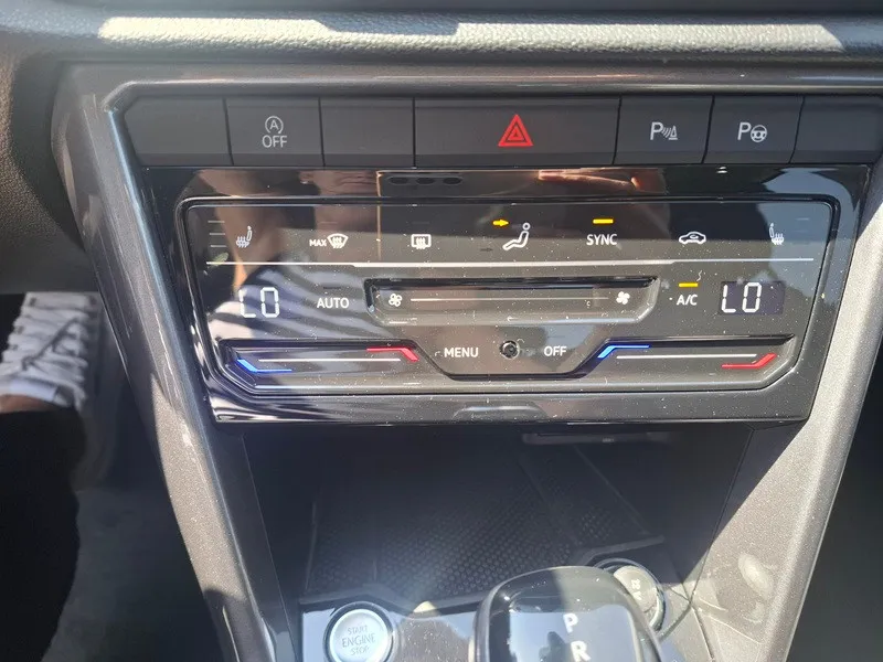 volkswagen t-roc 2.0 tdi*150ks*klima*navigacija* - slika 16