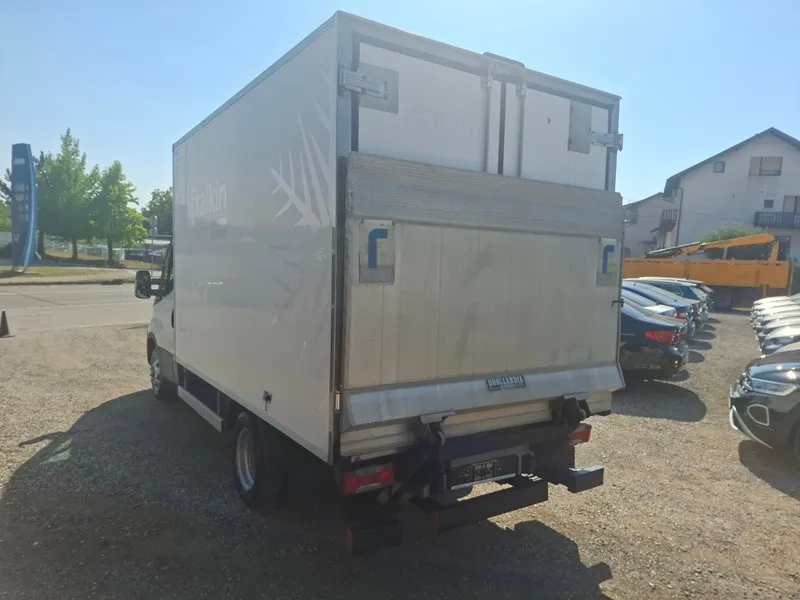 iveco daily 2.3 d*hladnjača*priključak za struju*utovarna rampa* - slika 6