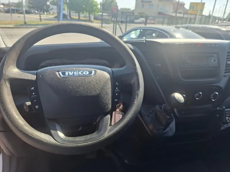 iveco daily 2.3 d*hladnjača*priključak za struju*utovarna rampa* - slika 10