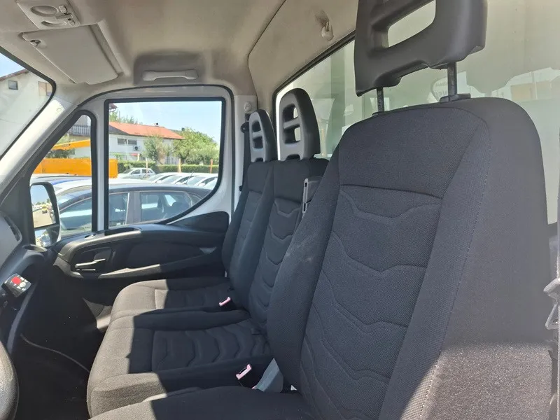 iveco daily 2.3 d*hladnjača*priključak za struju*automatik*klima* - slika 10