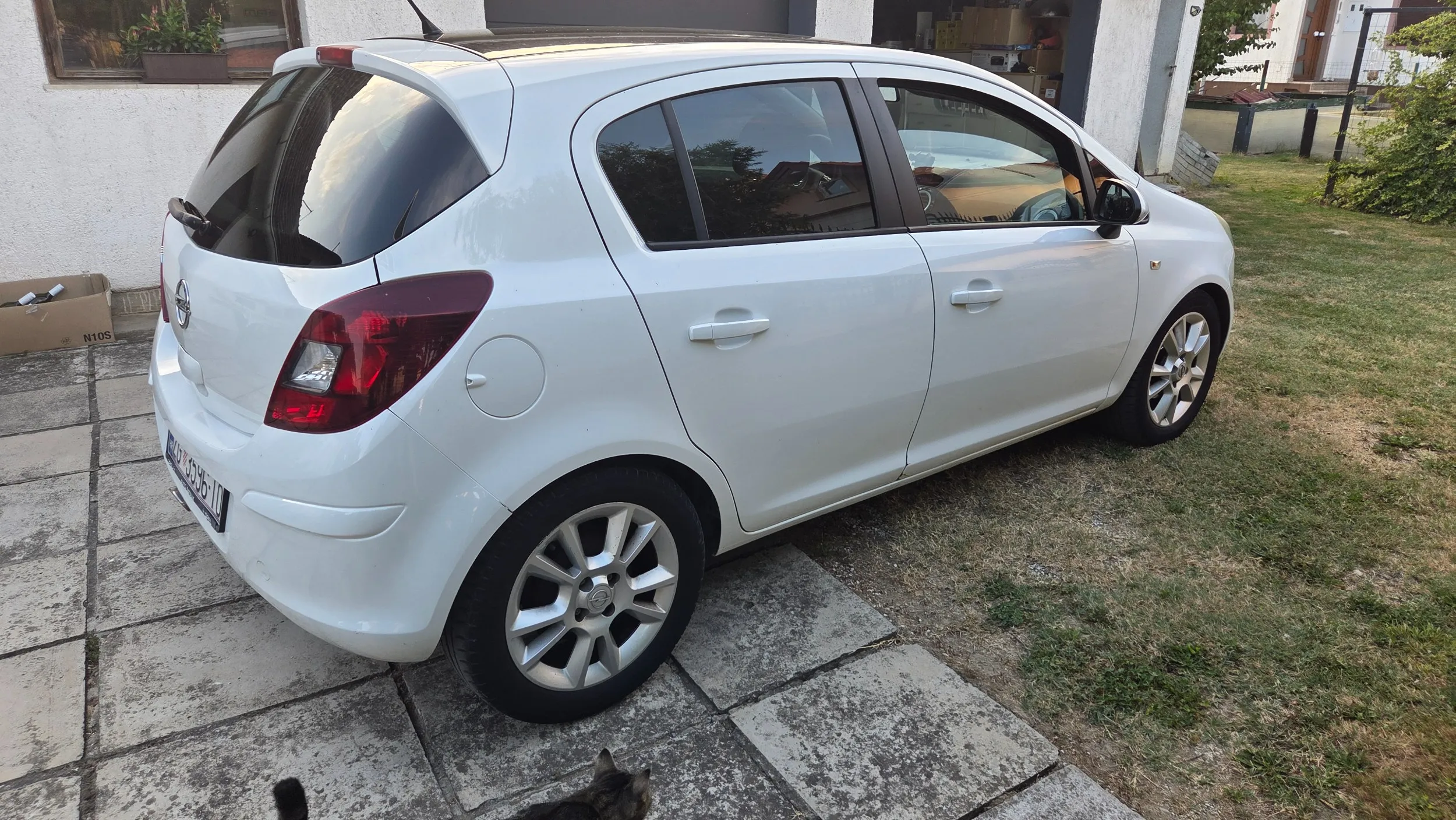 opel corsa, 1.2 63 kw, 2012.g reg. do 2/27 - slika 7