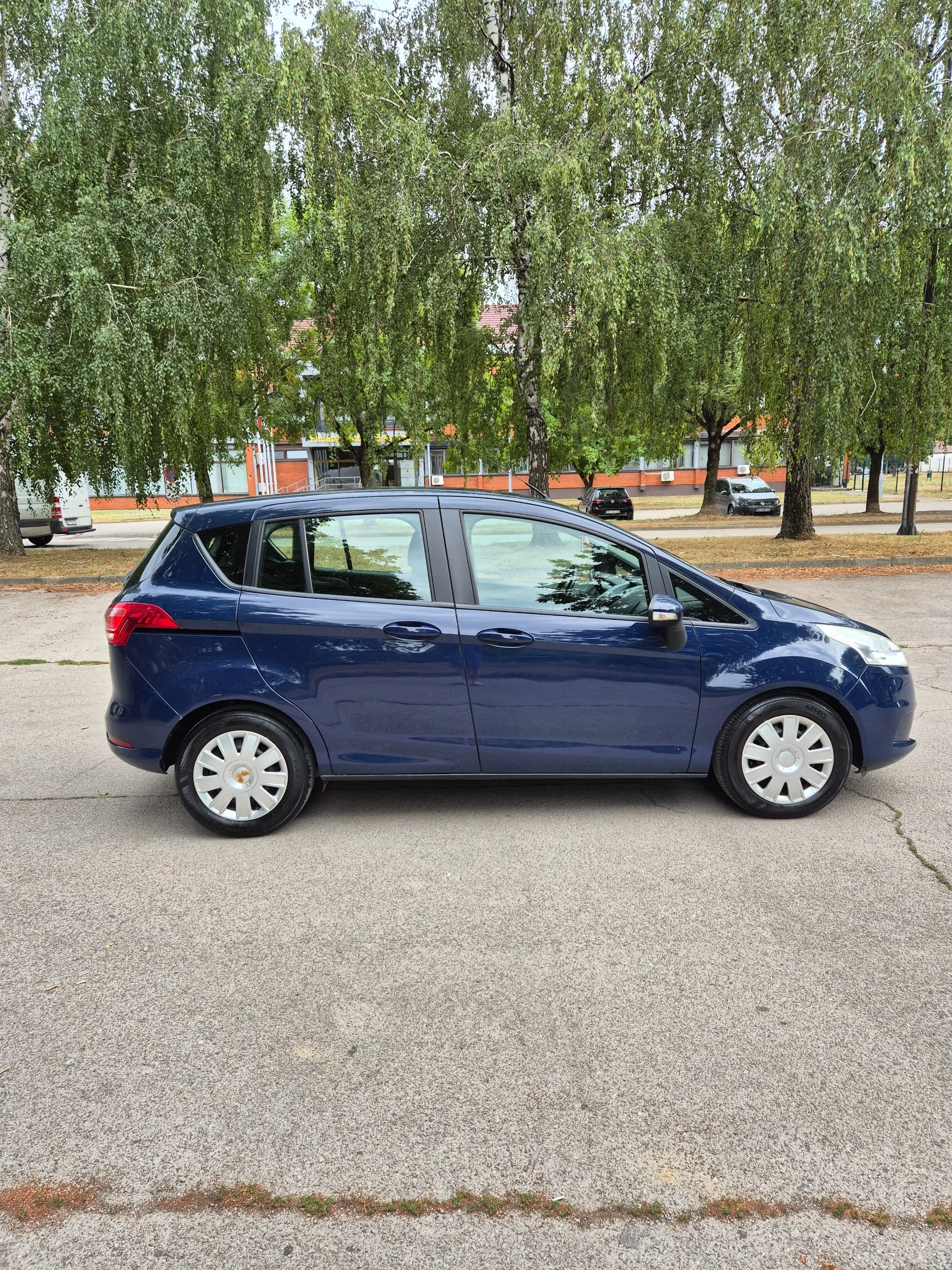 ford b-max 2014. god.1.5 tdci diesel, 55 kw. - slika 3