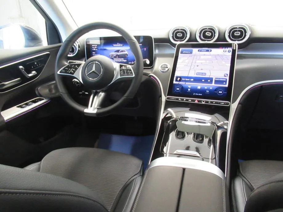 mercedes-benz glc 300 de 4matic avantgarde/panorama/burmester/memory - slika 13