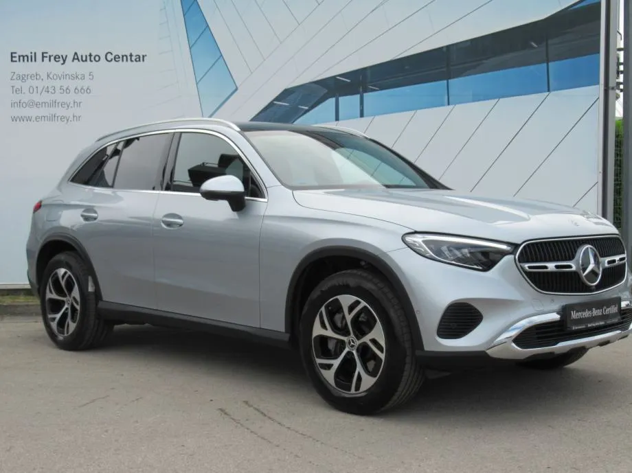mercedes-benz glc 300 de 4m avantgarde/panorama/head-up/kuka/dc - slika 4