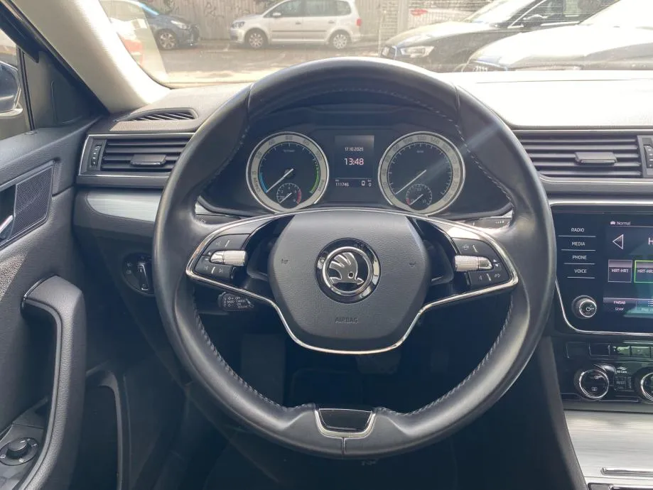 škoda superb combi 1,4 tsi plug-in hybrid executive dsg 4xgarancije - slika 14