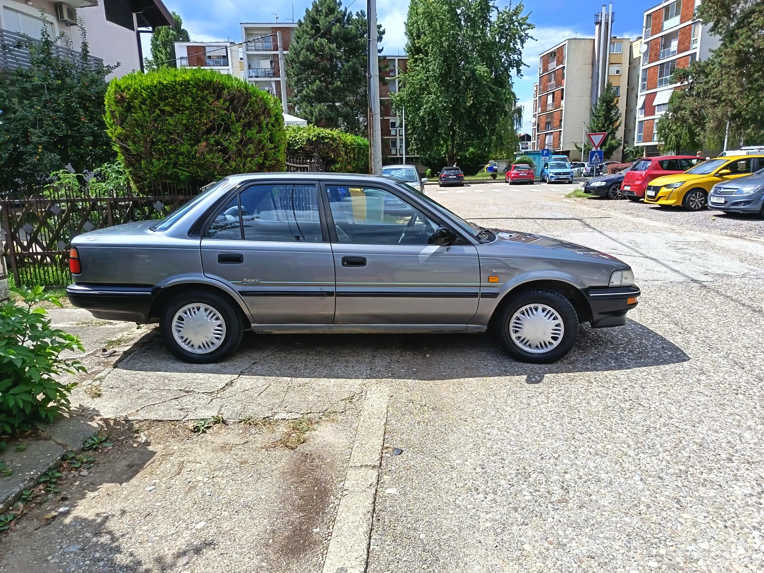 toyota corolla 1.3 12v - slika 11