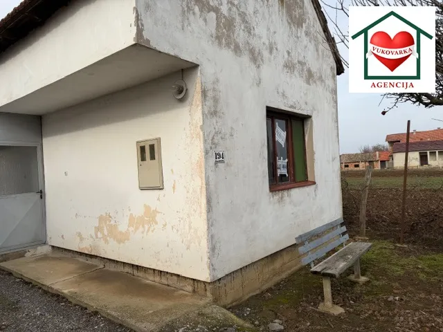 vukovar, sajmište 194 kuća 40m2 i 3 p.z. na ok. 1079 m2 - slika 23