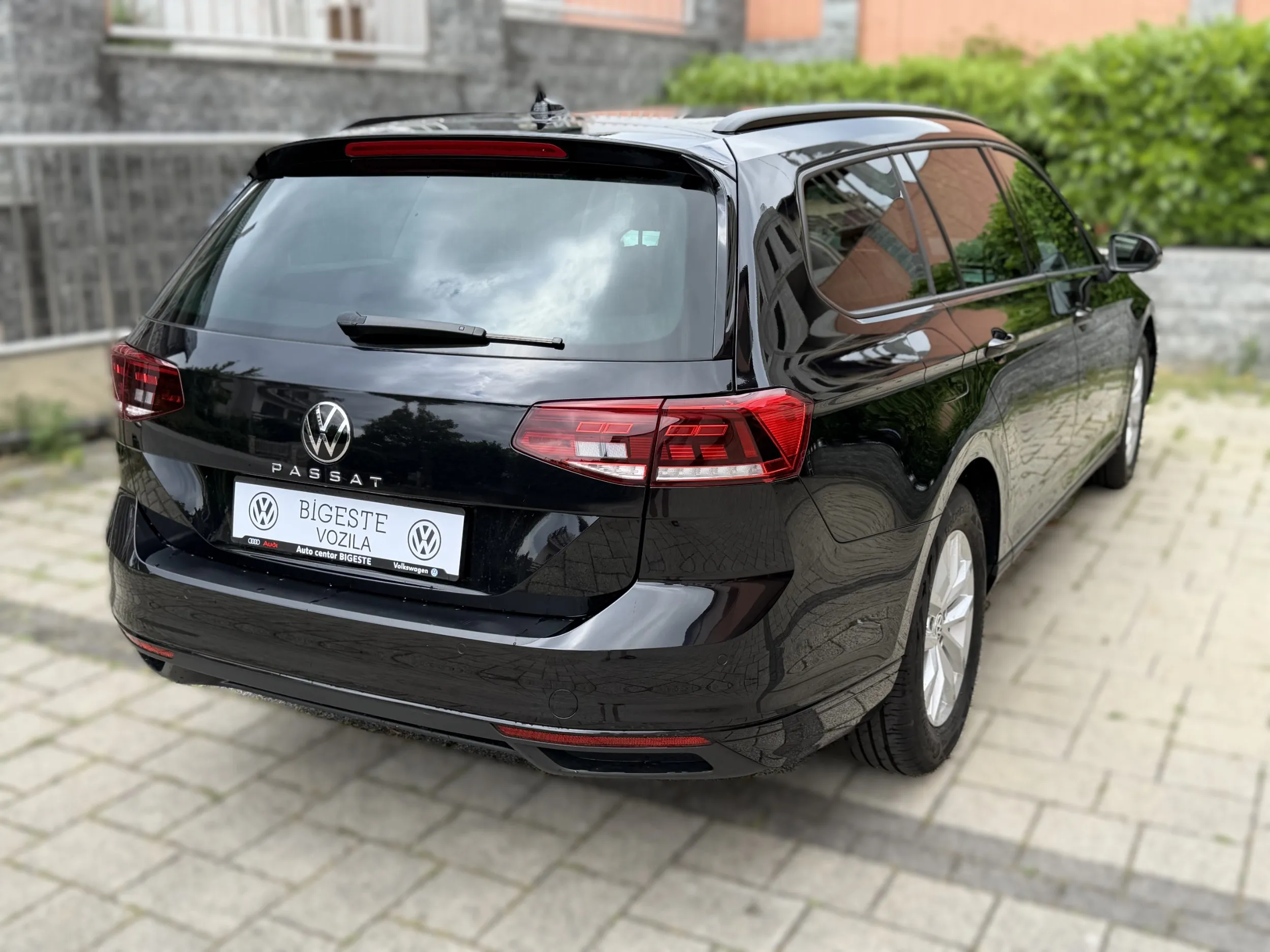 vw passat variant 2,0 tdi,dsg7,u pdv-u. - slika 9