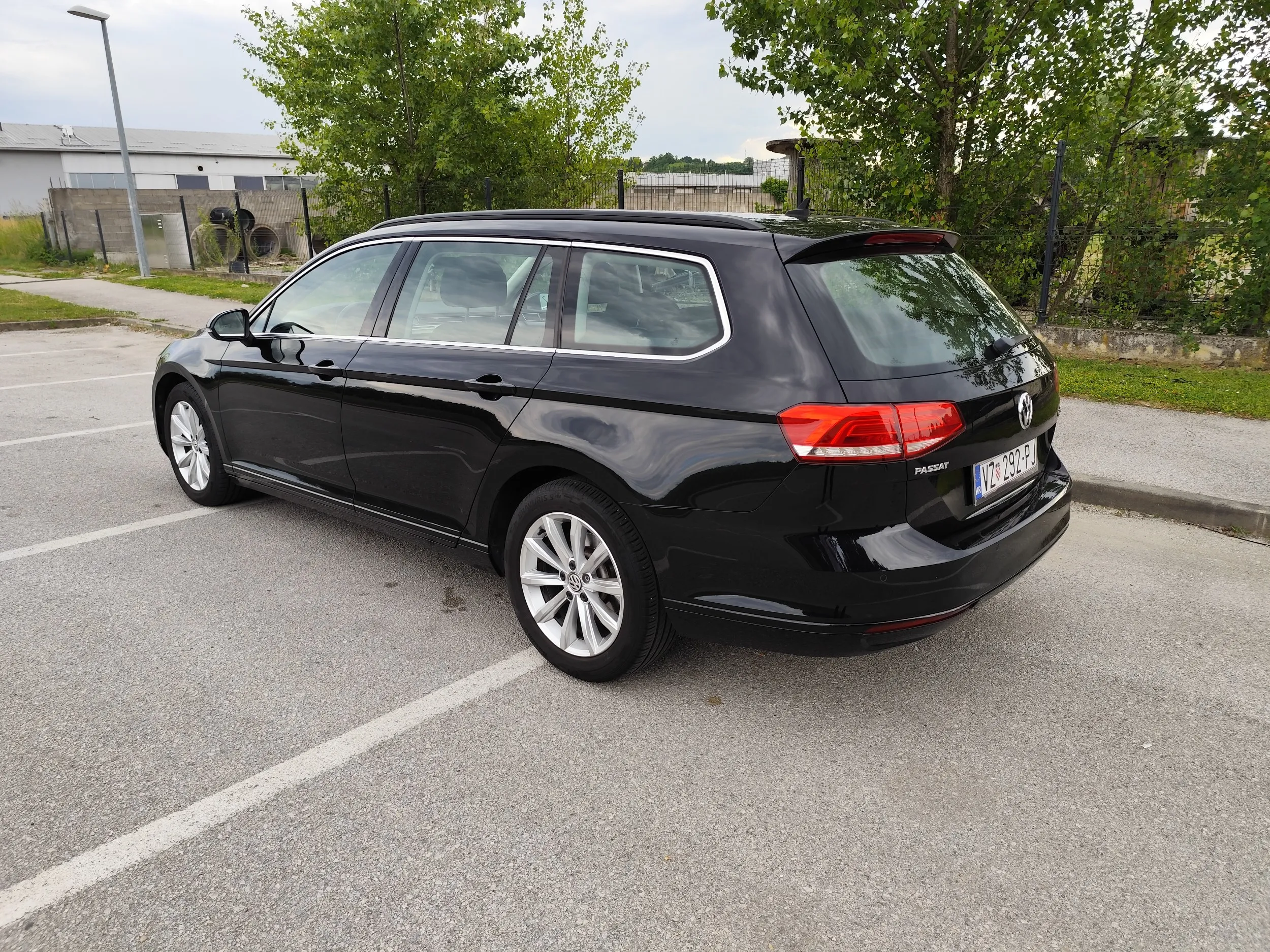 vw passat variant 1,6tdi bluemotion - slika 10