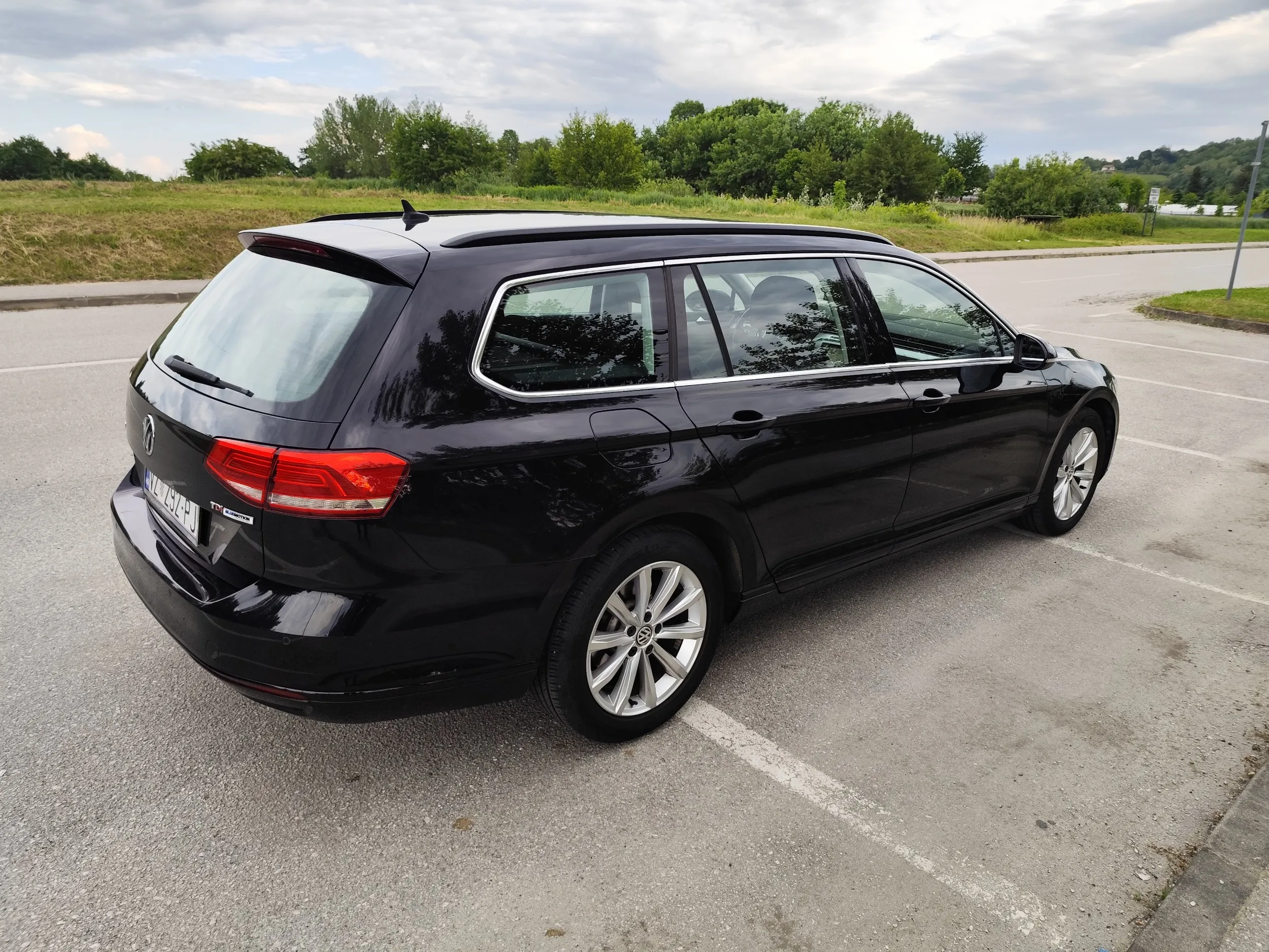 vw passat variant 1,6tdi bluemotion - slika 4