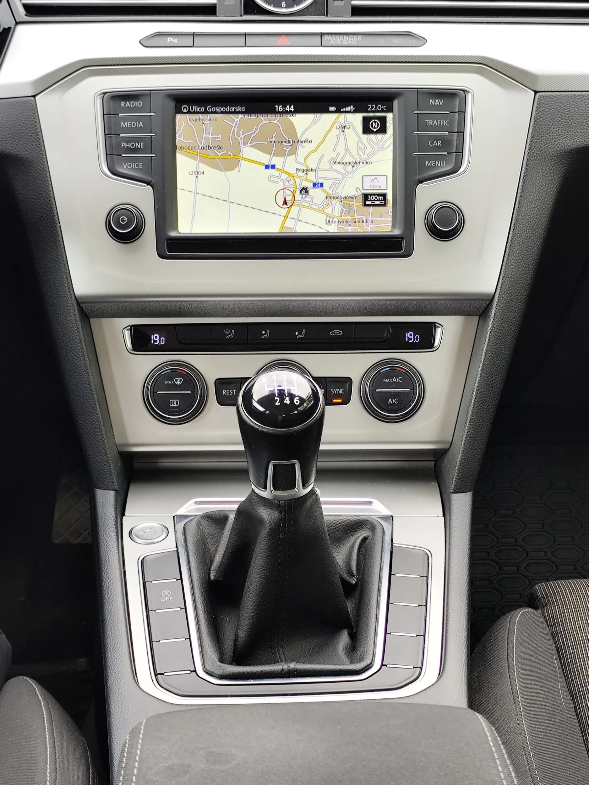 vw passat variant 1,6tdi bluemotion - slika 3