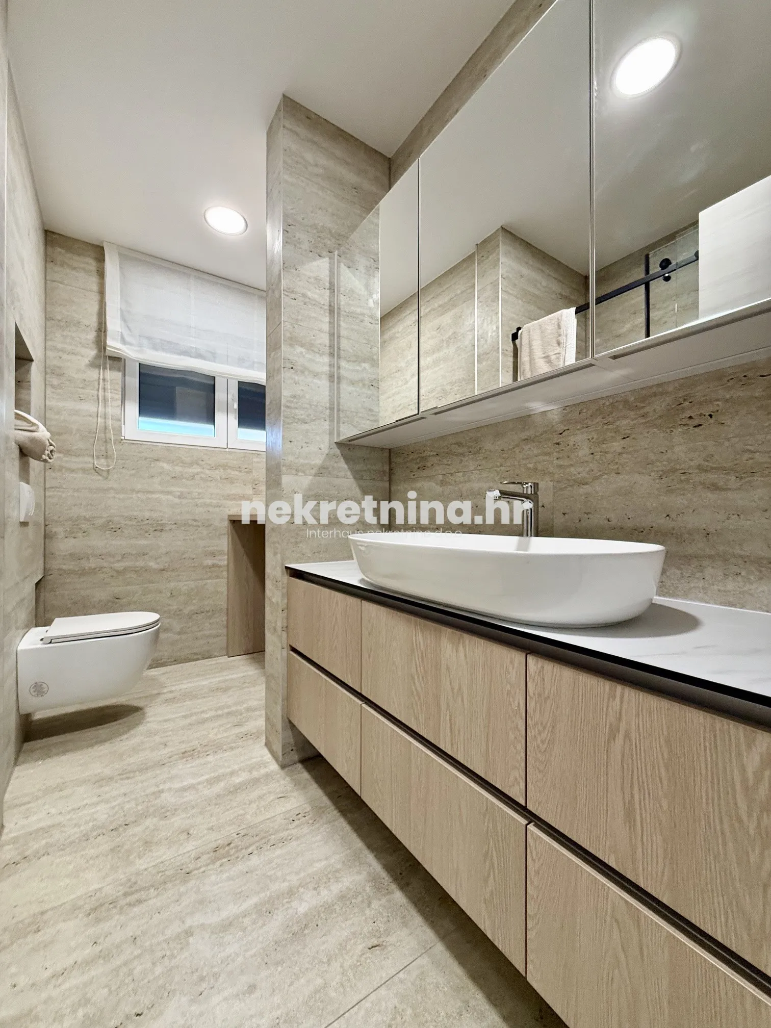 prodaja - trosobni stan: poreč, 105m2 + spremište 30m2, novogradnja - slika 26