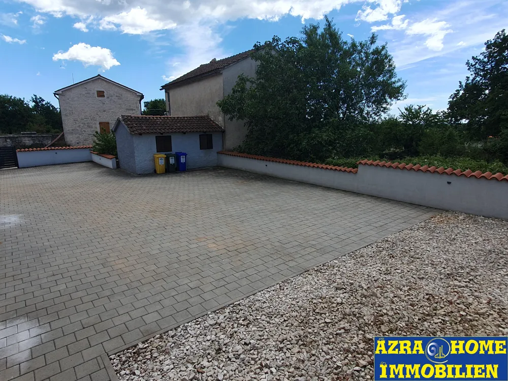 prodaja kuće sa bazenom, vodnjan, 180 m2 s terasama, bazen 30m2 - slika 29