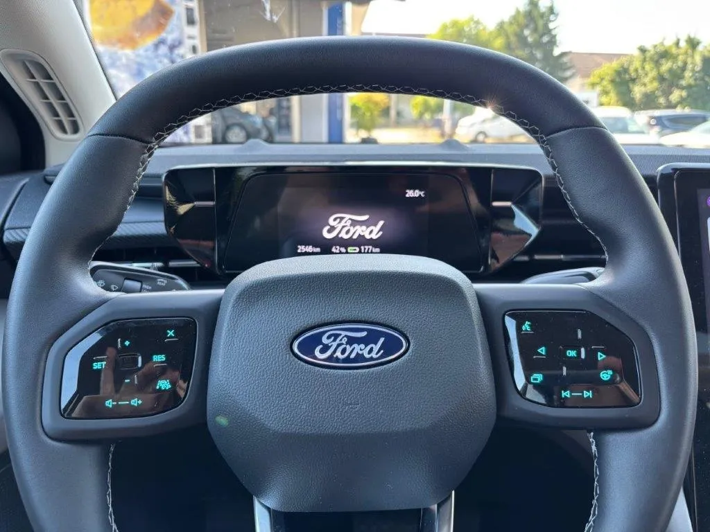 ford explorer bev premium - slika 10