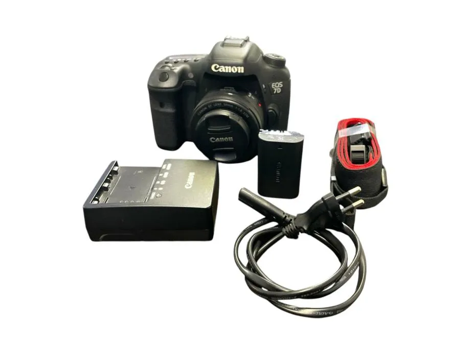canon eos 7d mark ii+objektiv canon ef lens 50mm 1:1.8 stm / r1,rate! - slika 7
