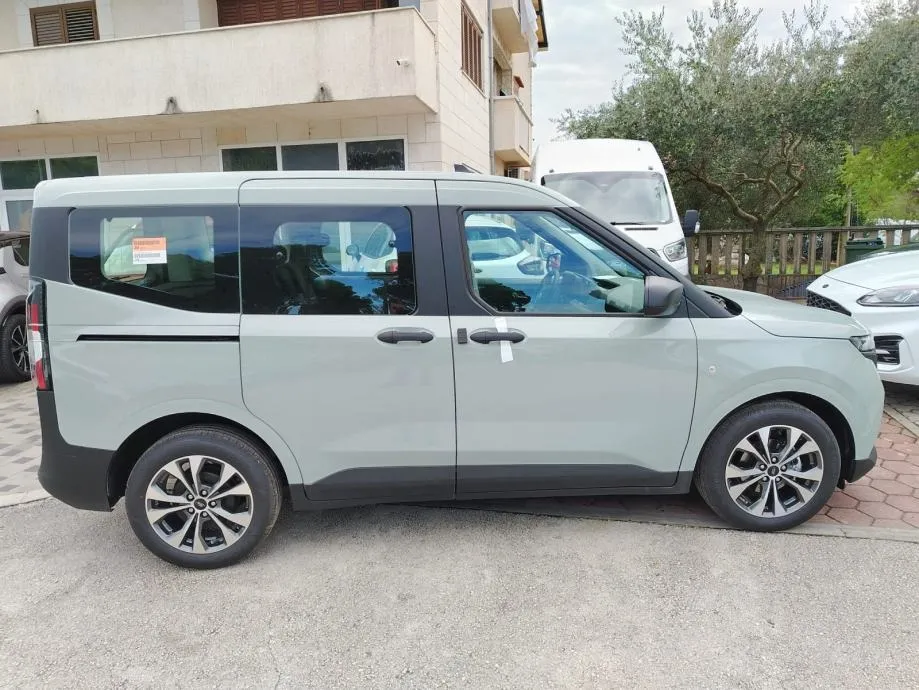 ford courier tourneo 1,0 ecoboost - slika 6