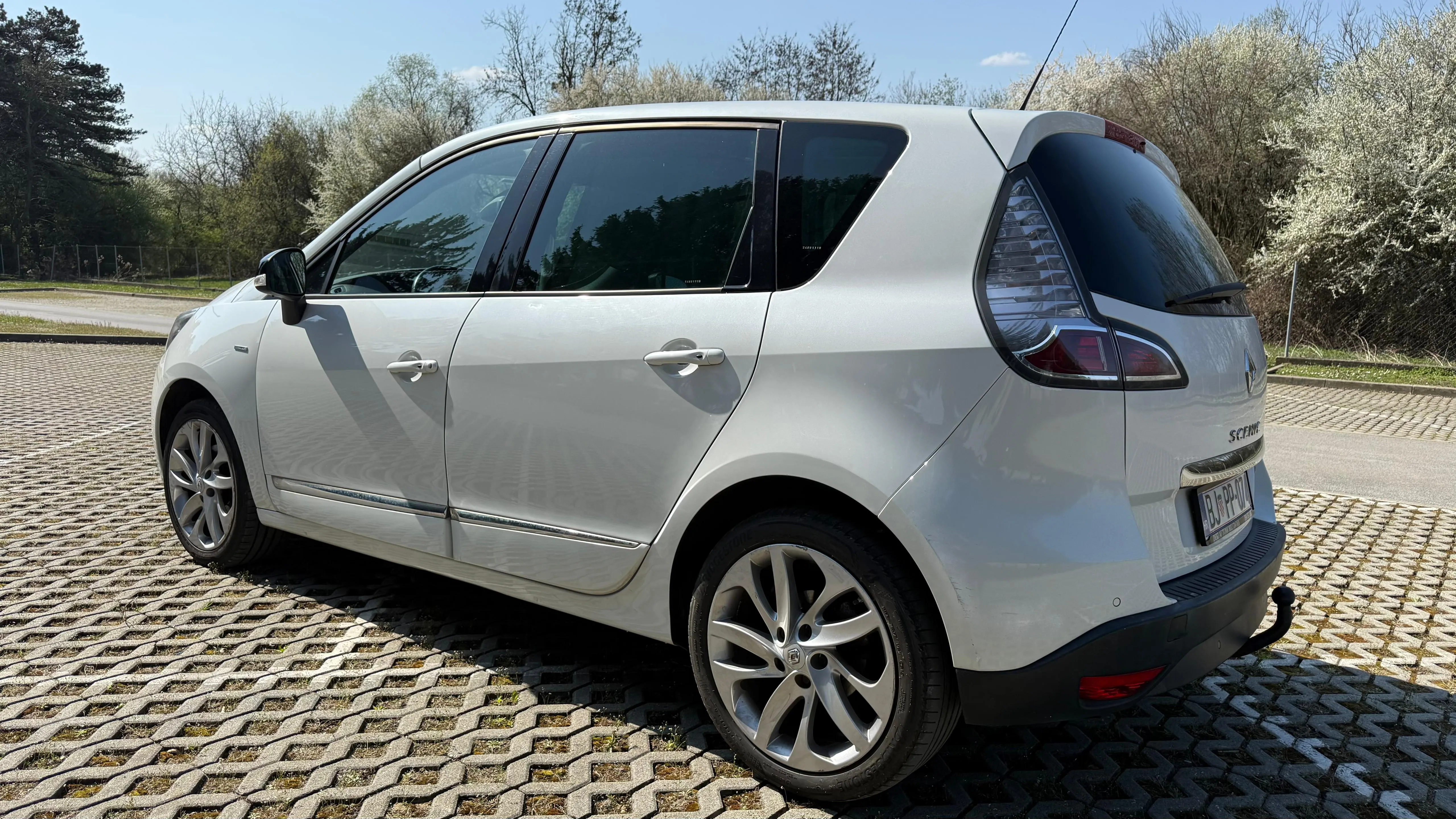 renault scenic tce 130, bose, panorama, kamera, top - slika 7