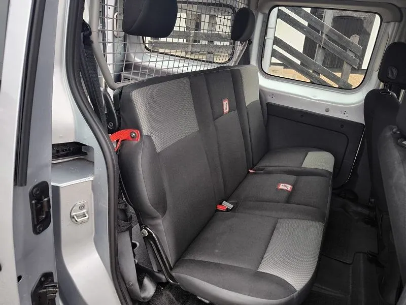 renault kangoo 1.5 dci*95ks*maxi*5sjedala*klima*navigacija* - slika 13