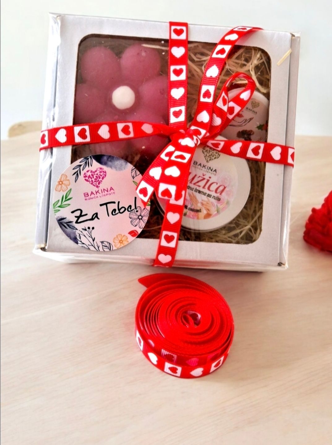 "Ruža za tebe " mini box - Brezakovec, Zagorska Sela