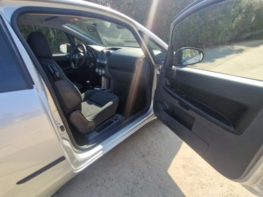 mitsubishi colt cz3 1,3 pocinčan 120 tkm kartice 36 mj - slika 20