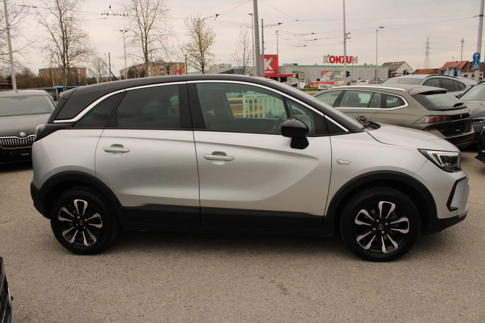 opel crossland 1.2 turbo automatik *led, navigacija* - slika 4