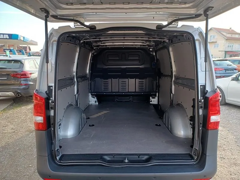 mercedes vito 111 cdi*klima*navigacija*tempomat* - slika 8