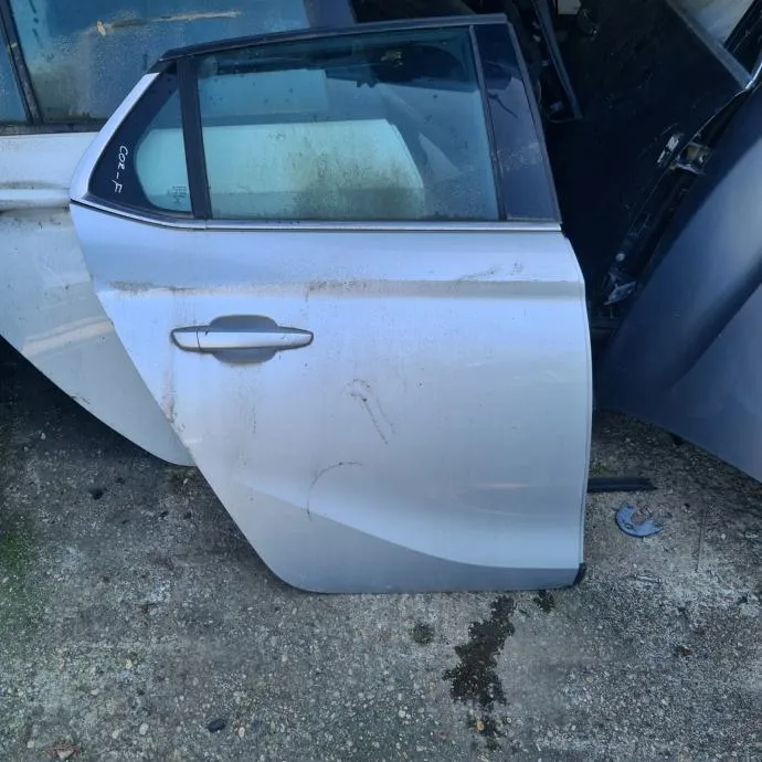 opel corsa f 1,2 turbo - slika 6