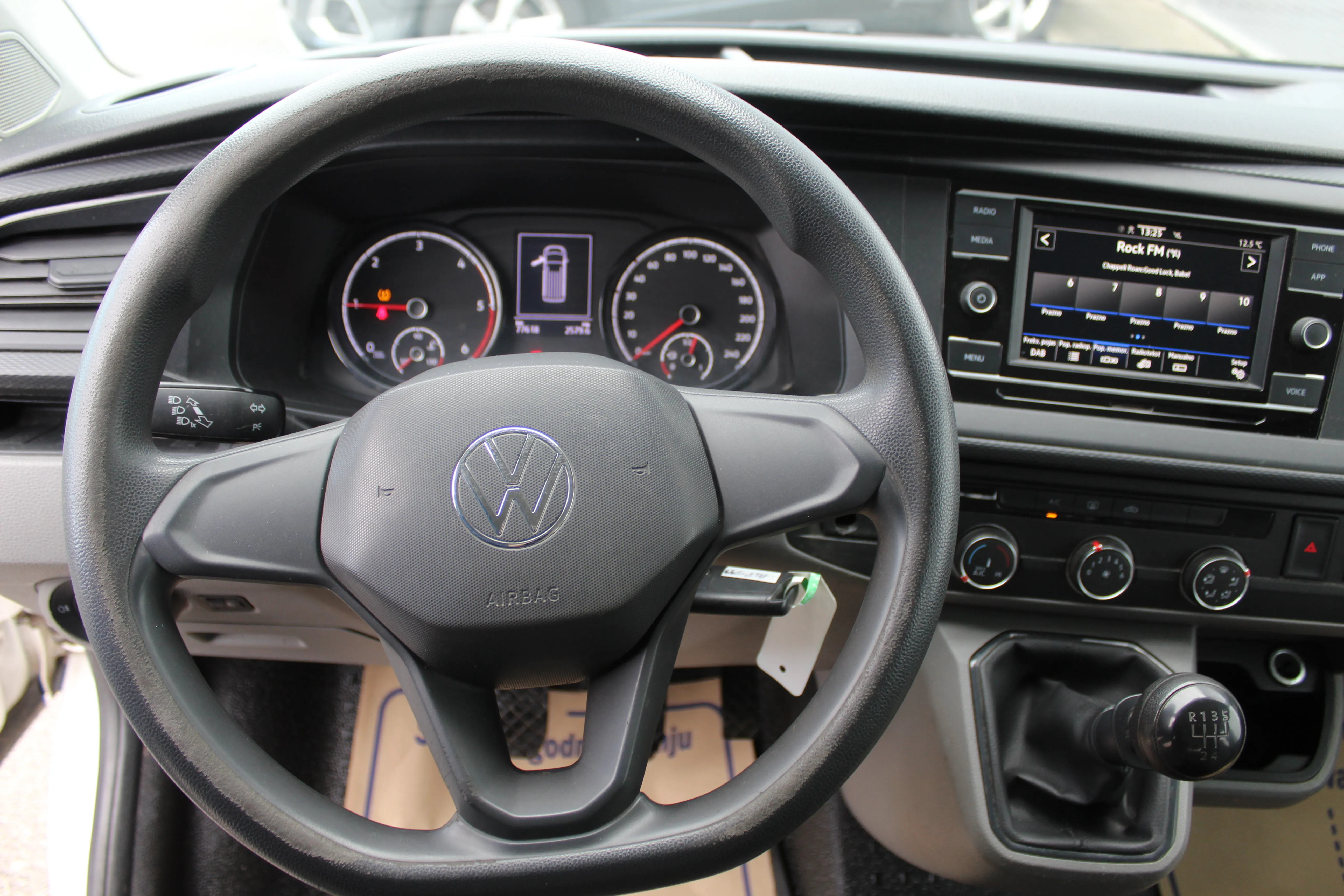 vw transporter kombi 2.0 tdi - slika 9
